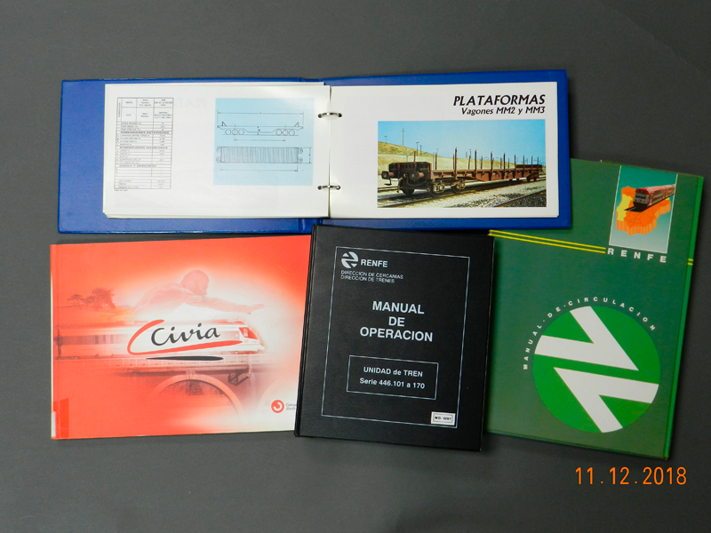 Album de vagones. RENFE. 1984. Signatura [IIIE 0352] / Civia. Renfe Cercanias. 2003. Signatura IIIE 0617 / Manual de circulacin. RENFE.  1992. Signatura IIIE 0298 / Manual de operacin : Unidad de tren. Serie 446.101 a 170. RENFE Cercanas.  1997. Signatura IIIE 0279