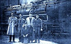 Aprendices de RENFE saliendo de la Escuela Talleres de Locomotoras San Andrs - Barcelona (1957)