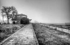 Antigua estacion abandonada. - 01/01/2012 - Ortigosa de Pestao