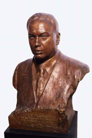 Busto de Javier Marquina