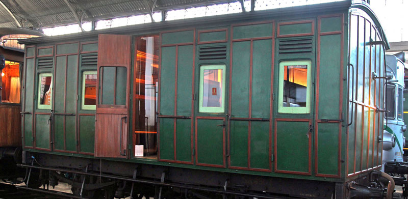 Coche de tercera clase C-16 (The Ashbury Railway Carriage & Iron Co. Ltd., Gran Bretaa, 1891)